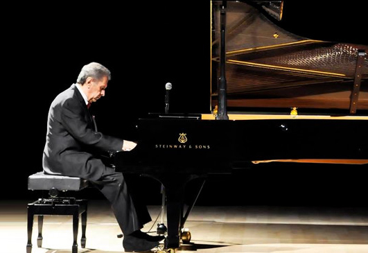 Enrique Batìz, 10 Agosto