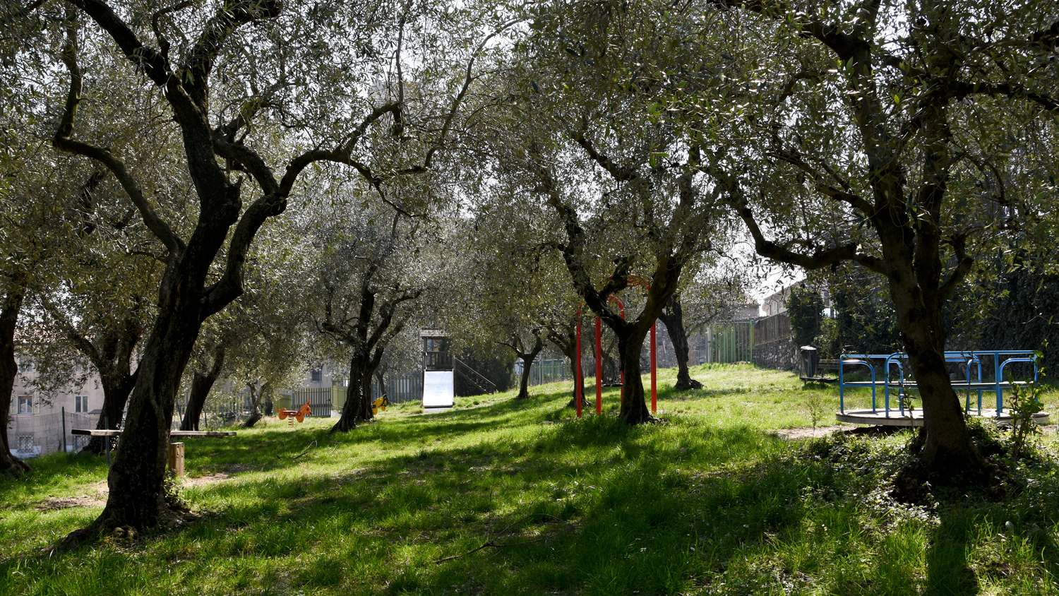 Parco gioco della piazza della chiesa